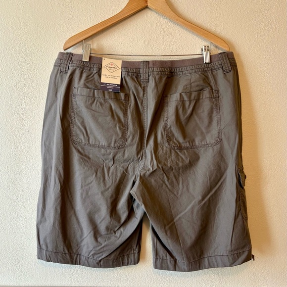 NWT‎ St. John’s Bay Bermuda cargo shorts in taupe shadow - Picture 5 of 7